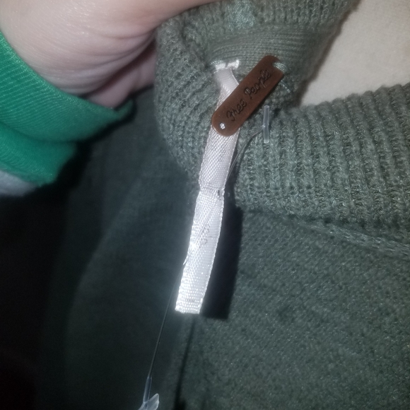 Free People Olive Sweatshirt - Picture 5 of 5